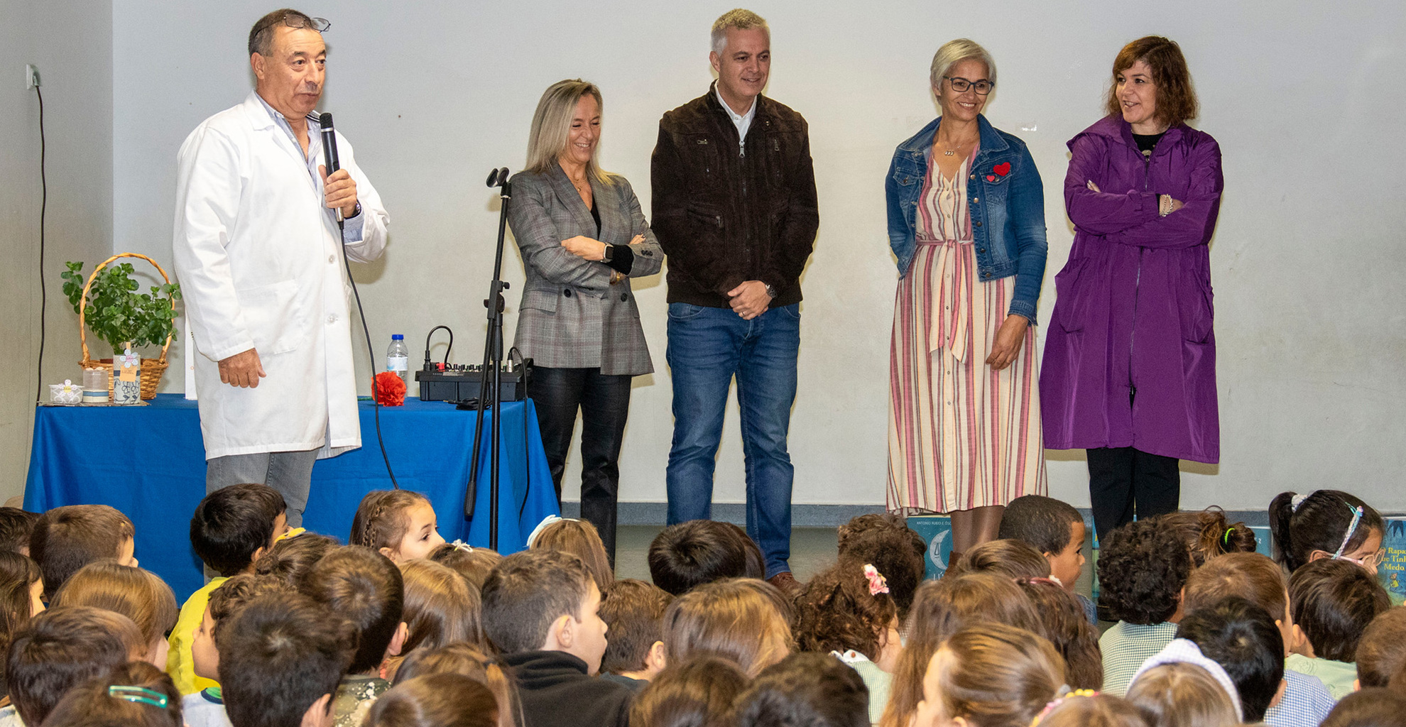 MÊS INTERNACIONAL DAS BIBLIOTECAS ESCOLARES (MIBE) - REDE DE BIBLIOTECAS ESCOLARES